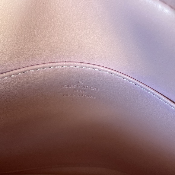 Authentic Louis Vuitton Vernis Backpack - Picture 8 of 16